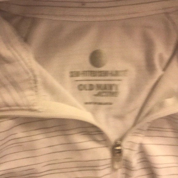 Athletic pull over by Old Navy Active - Picture 6 of 7